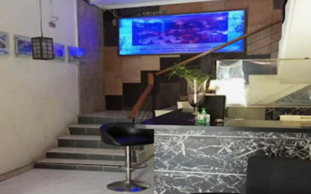 Hot In Hotel – Lobby – Depok