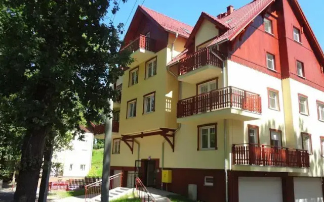 Rezydencja Pod Dębami - SunSeasons24