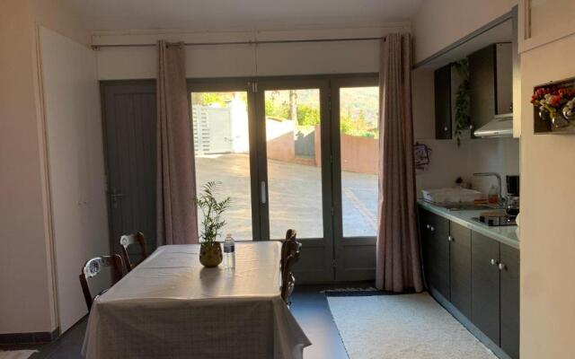Studio neuf et agréable, Le Bar-sur-Loup
