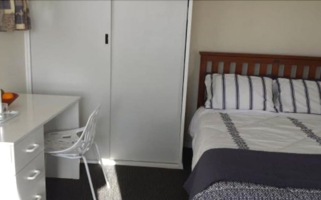 Airport Silver Fern Accommodation