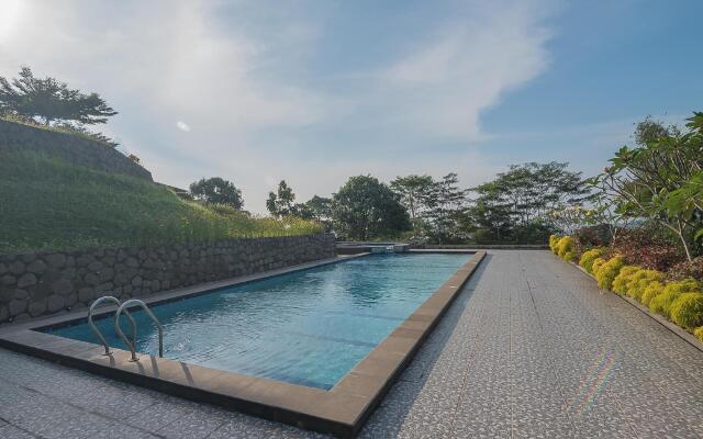 RedDoorz Premium @ Fafa Hills Resort Puncak