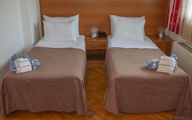 Hotel Ambasador