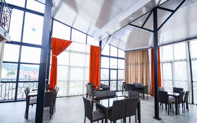 Hotel JMS