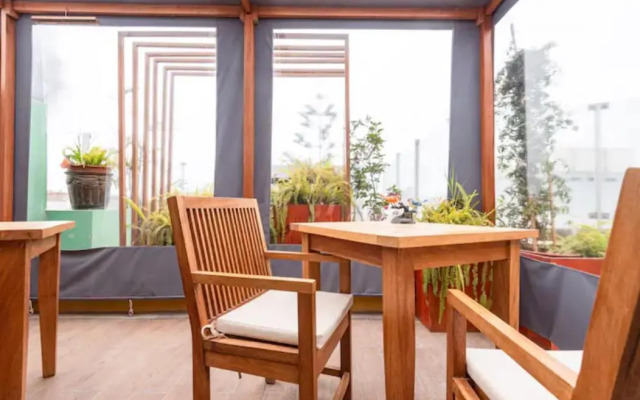 Balconcito Peruano& Ciudad real 302 & 2 bedroom