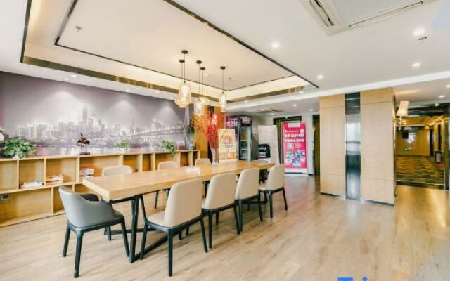 Sweetome Vacation Rentals (Beihuan Ranjiaba Shizishan Park)