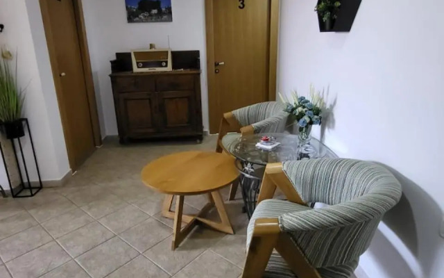 Maria's GuestHouse - Uphill View of Nazareth F