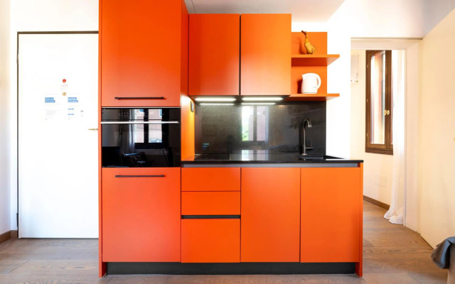 Contemporary Apartment in Venice FF