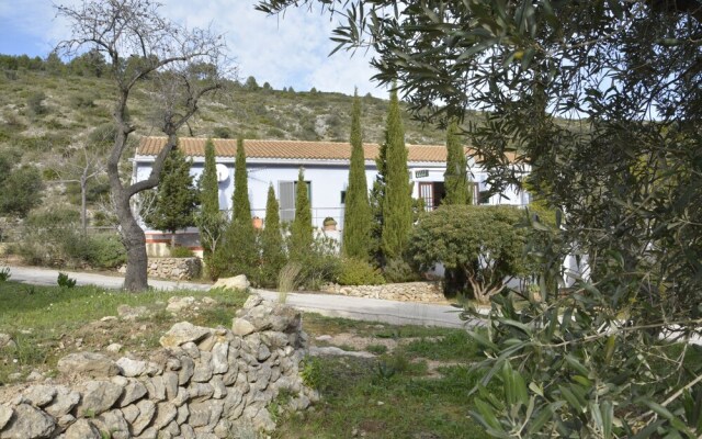 Les Roques