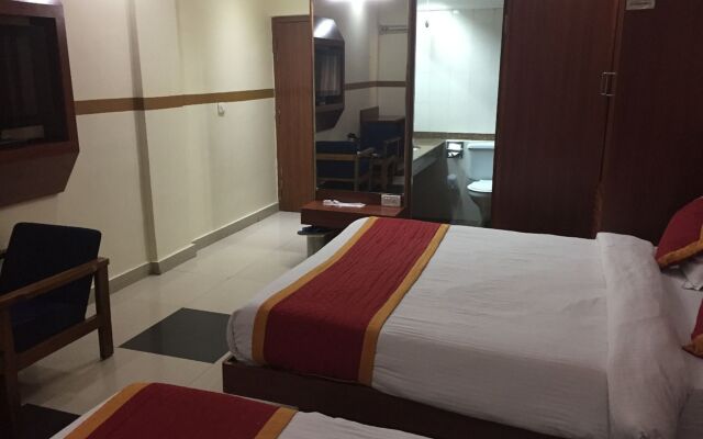 Hotel Sunset Inn Mount Abu with Swimming Pool