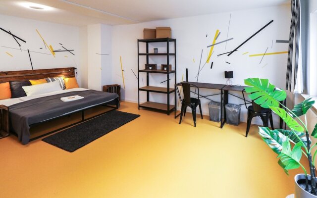 Nice And Clean Hostel Room for 3 2c