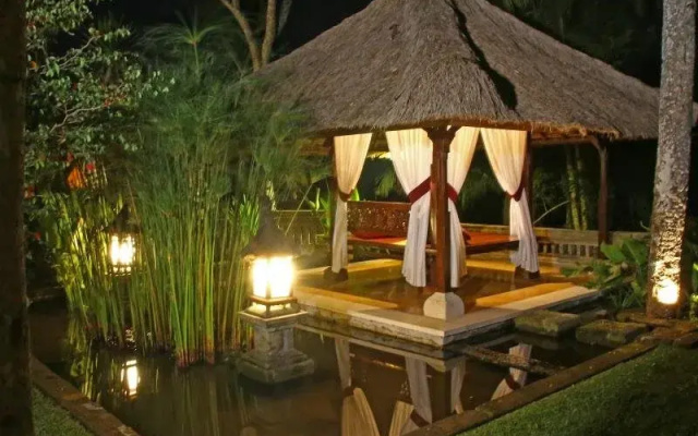 Toya Retreat Villa