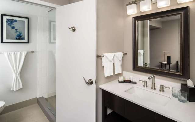 Embassy Suites by Hilton Seattle Tacoma International Airport