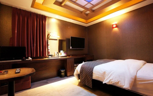 Yeongdeungpo Jardin Hotel