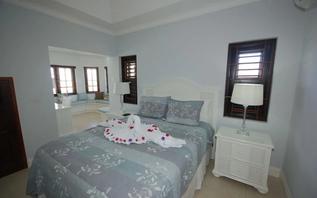Mai Tai Villa, 4BR by Jamaican Treasures