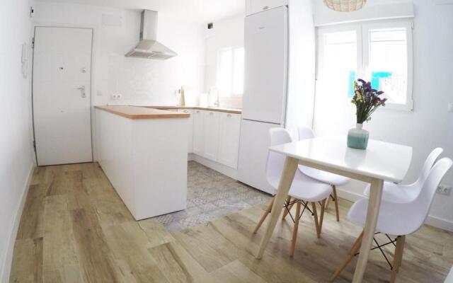 Urban Chic 2 bedrooms Center Santa Marina