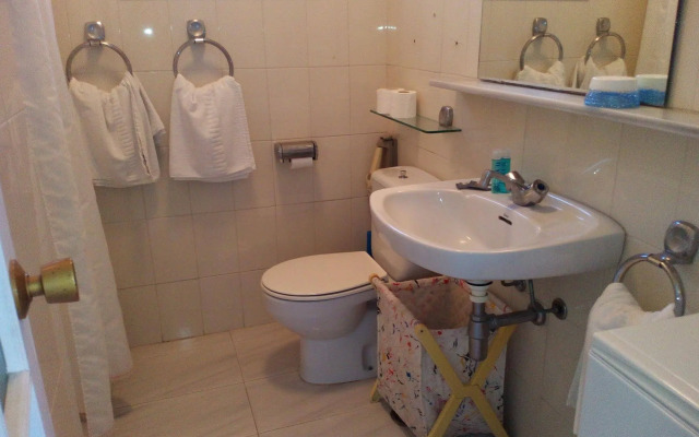 Apartamentos La Roca Rentals