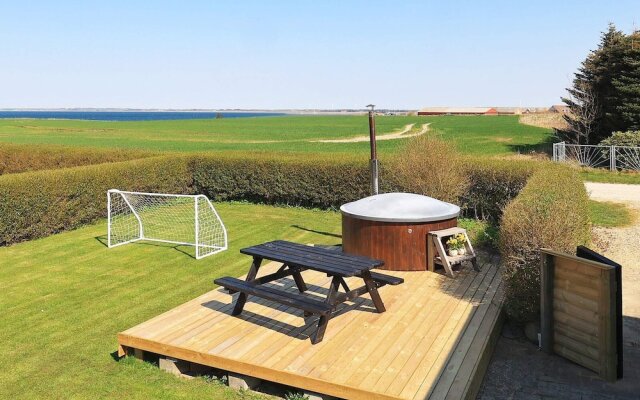 6 Person Holiday Home in Vinderup