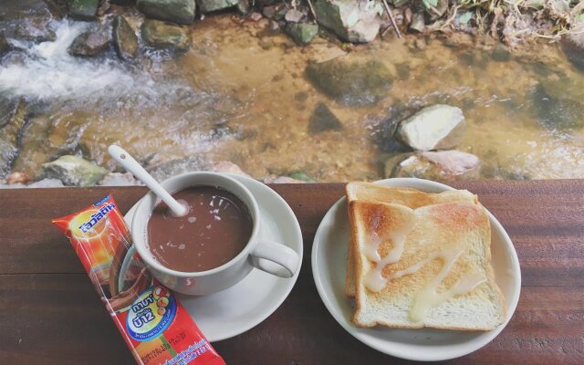 Homestay Maekampong