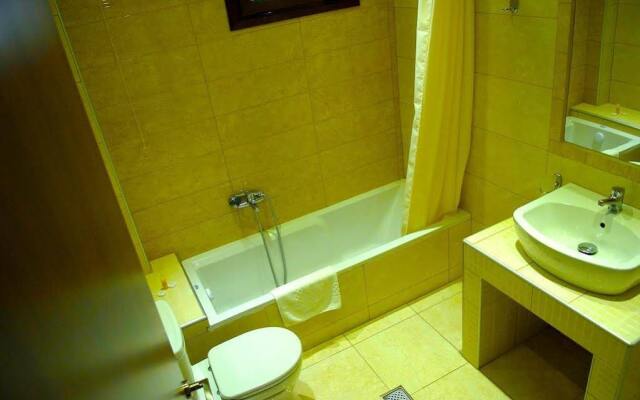 Plotini Hotel