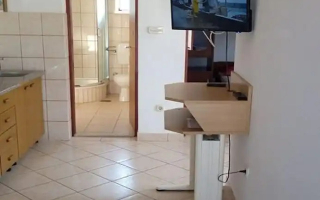 Slaven - 50 m From Beach - A3