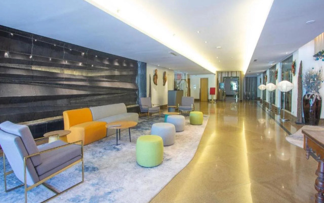 Crown Regency Suites & Residences - Mactan