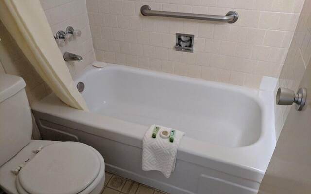 Grand Canyon Caverns Inn