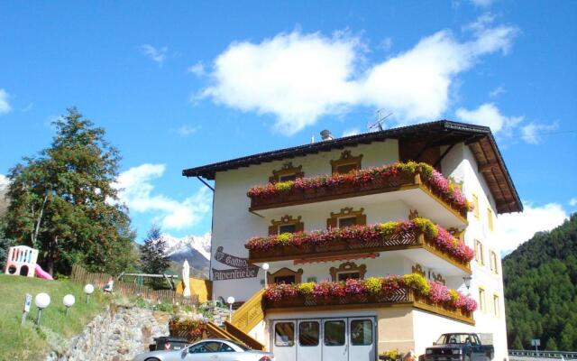 Hotel Alpenfriede