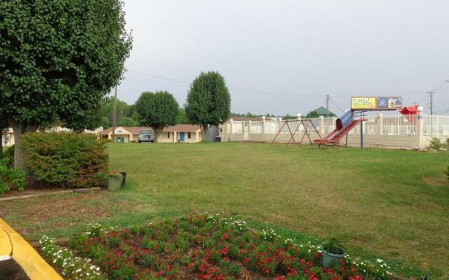 Travelodge Ridgeway Martinsville