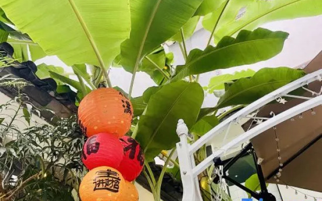 Yunxuan Design Light Luxury Art Designer Leisure Holiday Meisu