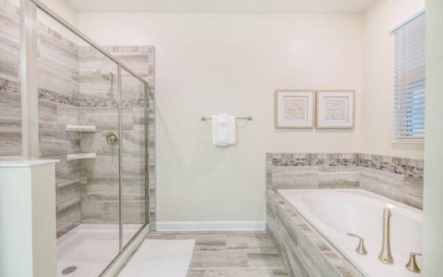 9040sd - 8 Bedroom Villa by Redawning