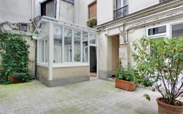 Pick a Flat's Apartment in le Marais - rue Vieille du Temple