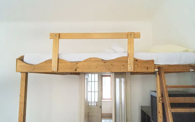 Budget 1BR Apt Sleeps 5 Belvedere