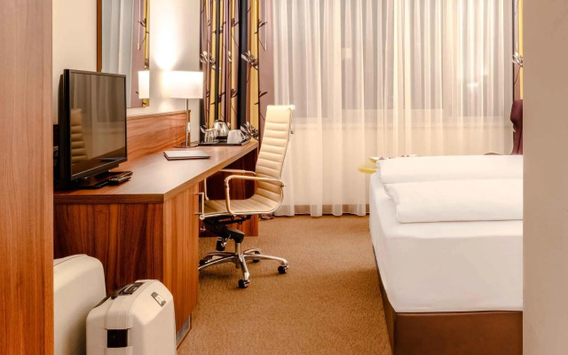 Отель Plaza Premium Wien