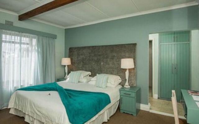 Whale Coast Lodge