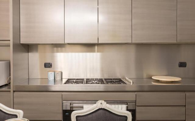 Amazing 4 bedrooms apartment with garden