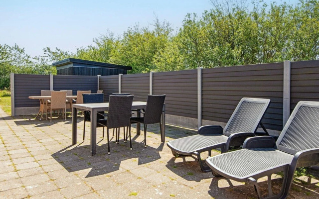 12 Person Holiday Home in Ulfborg