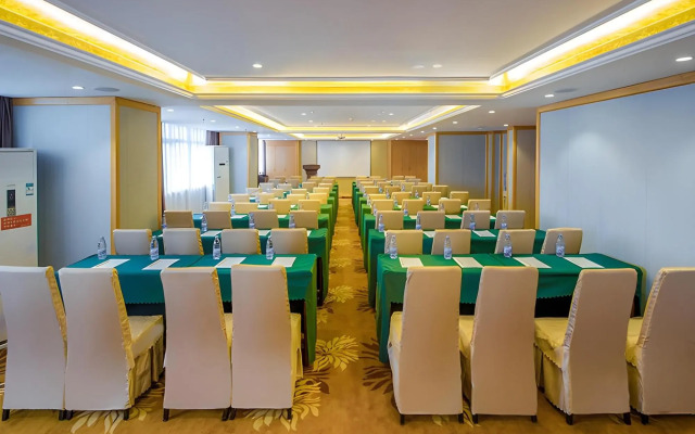 Vienna Hotel (Xiaogan Beijing Road)