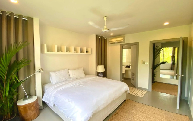 Front Samet Beach house with swimming pool