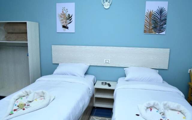 Lamera Hotel.