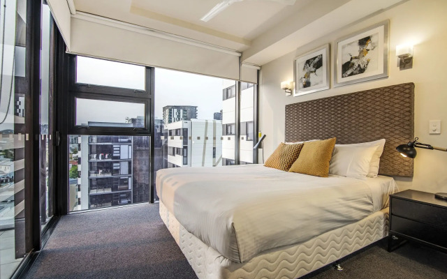 Astra Apartments Arena