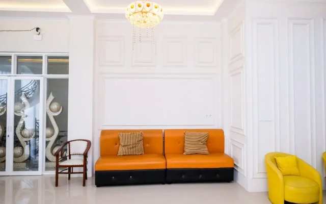 Urbanview Hotel Trisna Tulungagung