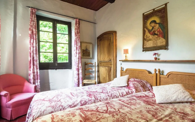 Apartment in Cut Monferrato With Garden