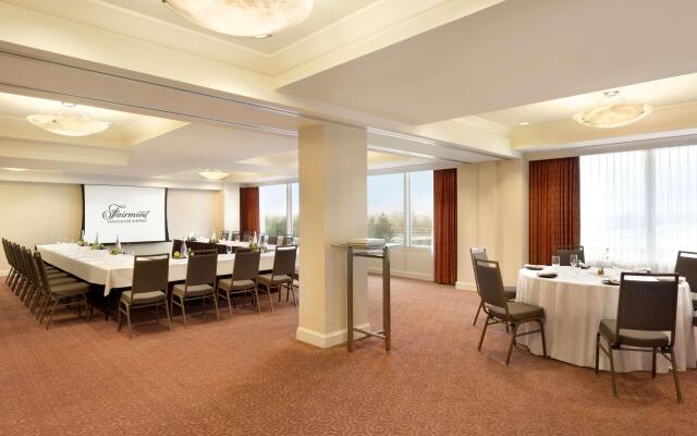 Fairmont Vancouver Airport In-Terminal Hotel