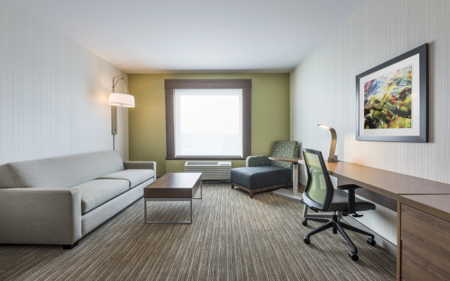 Holiday Inn Express & Suites Moncton by IHG