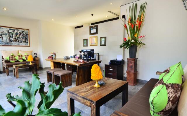 The Khayangan Dreams Villa Umalas