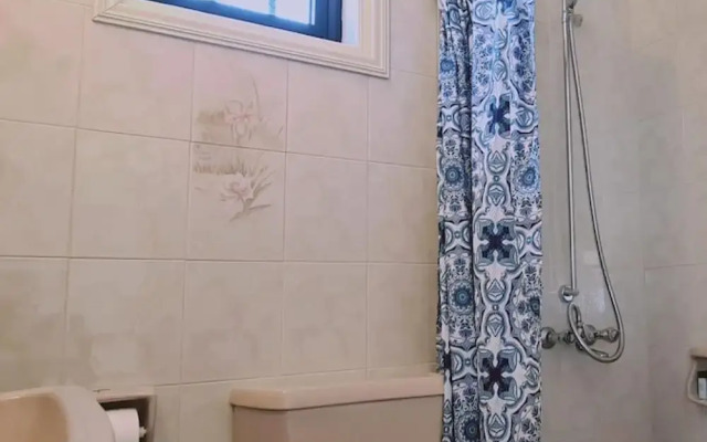 52 MEN - Sea Gem Apartment