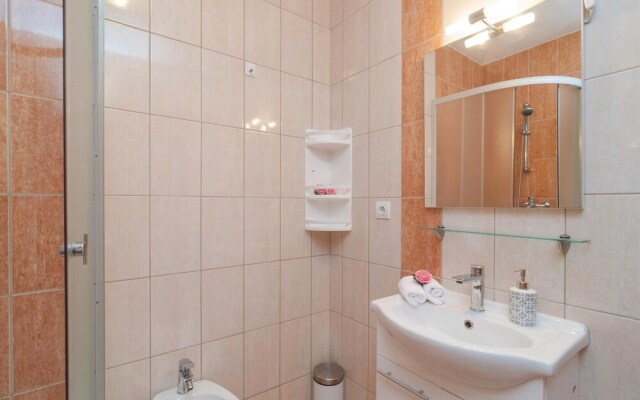 Stunning Apartment in Supetar With 2 Bedrooms and Wifi