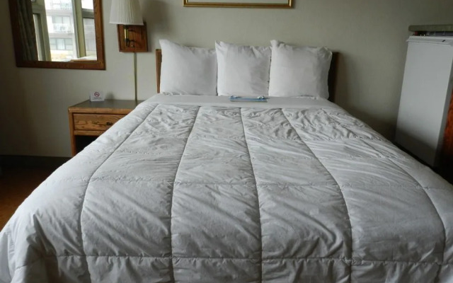 Clarion Pointe Rhinelander Downtown