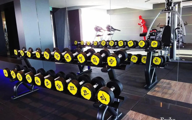 SKY POOL Designer Suite 2-7Pax at KL City