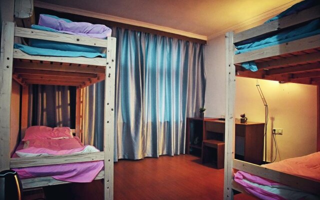 Mount Huangshan Tangkou 30 degrees north latitude Inn